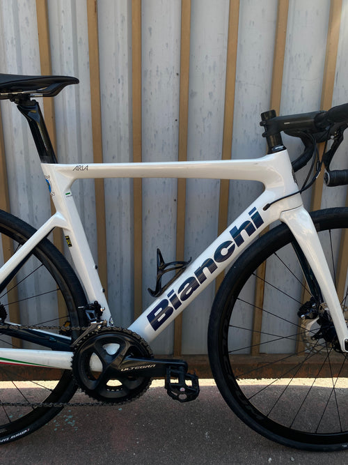 Bianchi Aria Ultegra 11v. tg. 55 - Usato Garantito