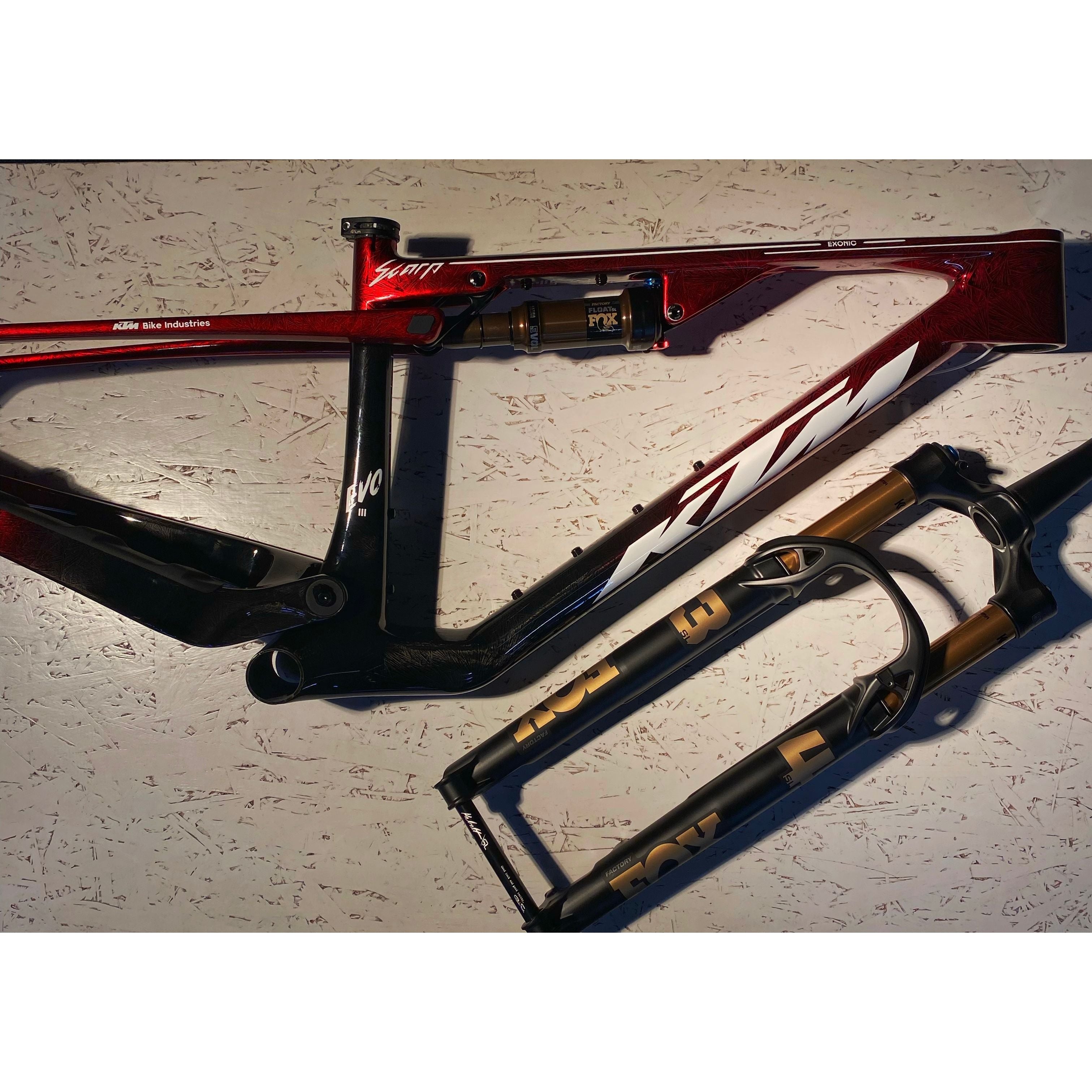 Scarp exonic mt evo 3 - Kit telaio Fox Factory 34 120 mm - Crystal Red
