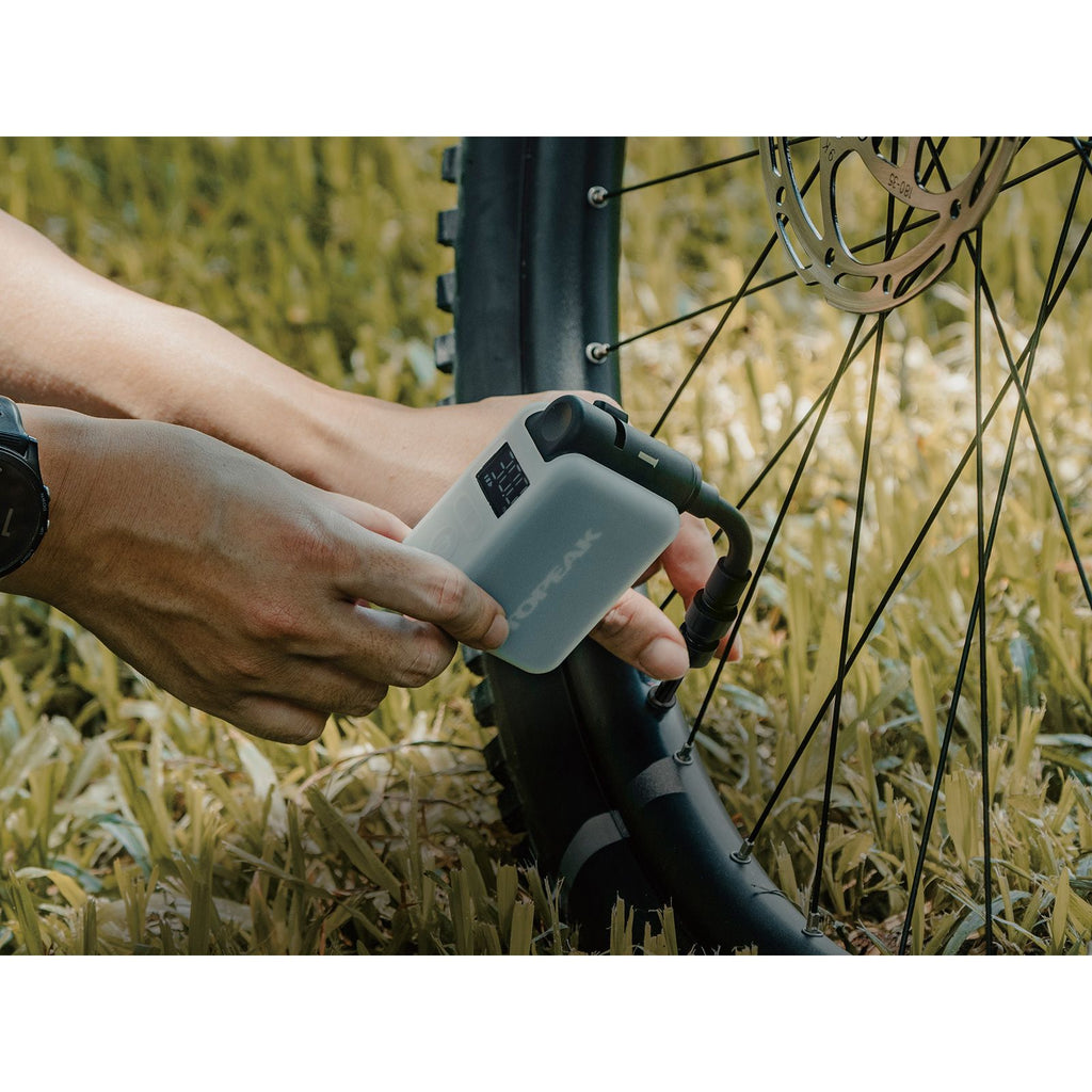 Topeak E-BOOSTER® Digital – Mini compresseur électrique